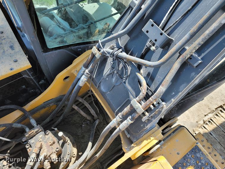 image for item JL9670 2008 John Deere 350D LC  excavator