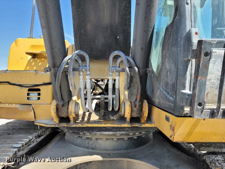 image for item JL9670 2008 John Deere 350D LC  excavator