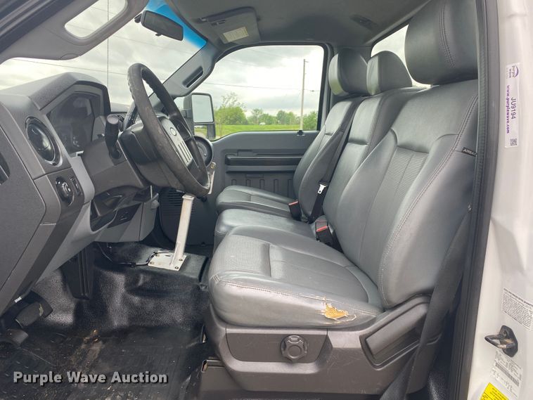 image for item JU9194 2016 Ford F550 Super Duty  bucket truck