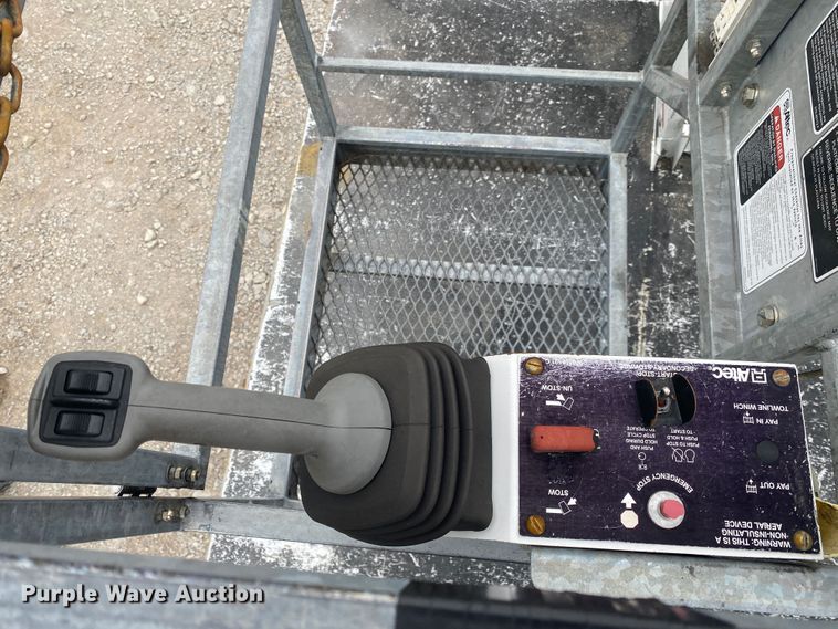 image for item JU9194 2016 Ford F550 Super Duty  bucket truck