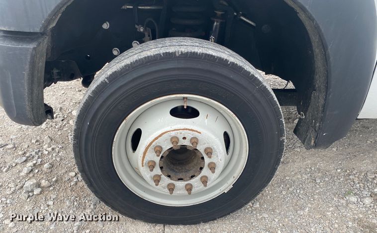 image for item JU9194 2016 Ford F550 Super Duty  bucket truck