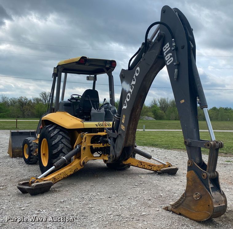 image for item JU9195 2007 Volvo BL60  backhoe