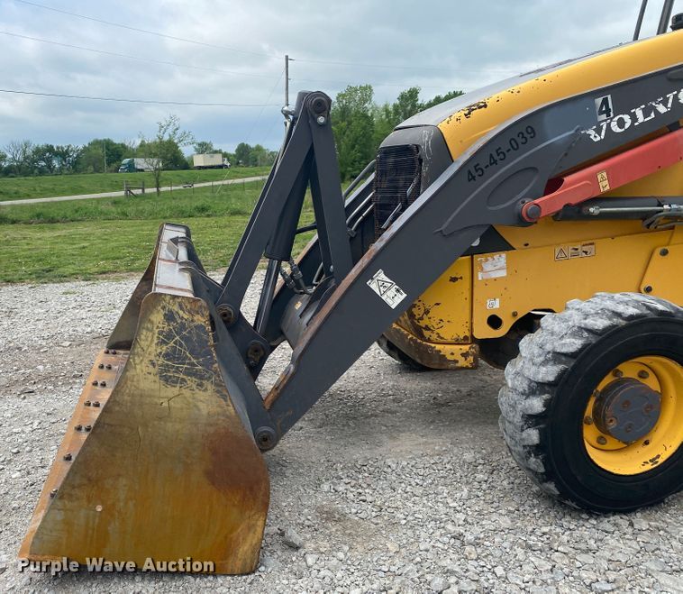image for item JU9195 2007 Volvo BL60  backhoe