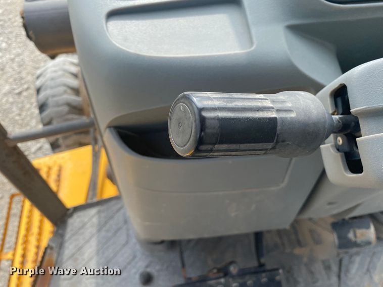 image for item JU9195 2007 Volvo BL60  backhoe