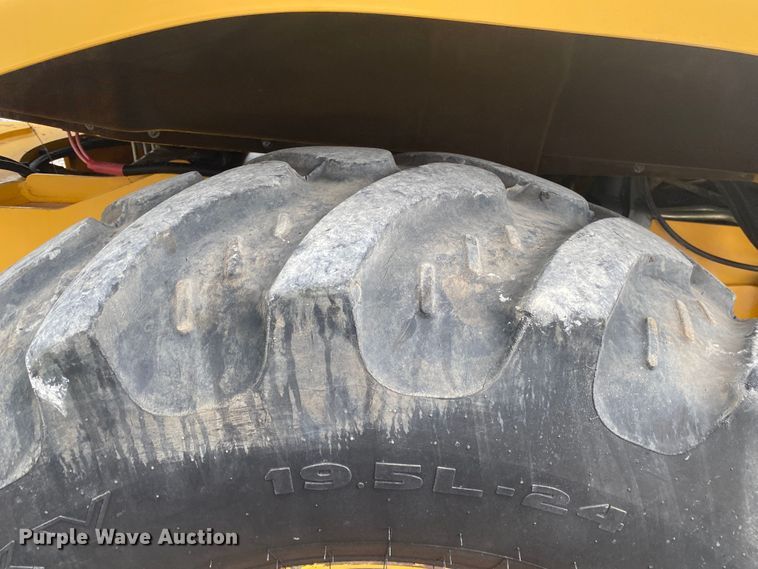 image for item JU9195 2007 Volvo BL60  backhoe