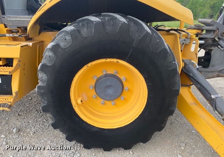 image for item JU9195 2007 Volvo BL60  backhoe