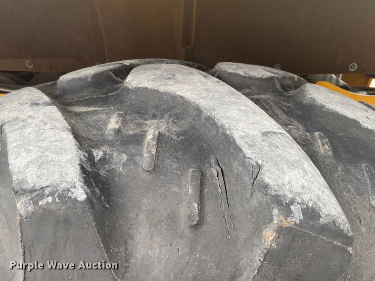 image for item JU9195 2007 Volvo BL60  backhoe