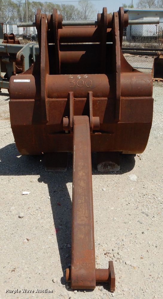 image for item JX9176 JRB  4'W scrap grapple