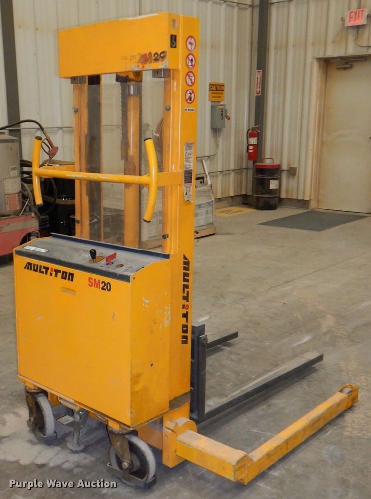 2004 Multiton SM20 order picker in Ashland, NE | Item KE9019 sold ...
