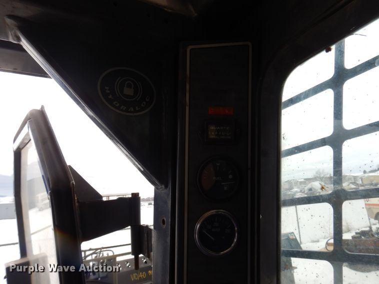 image for item KE9293 2008 Gehl 7810E  skid steer loader