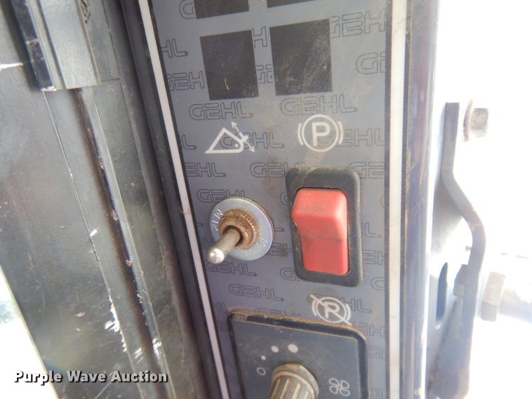 image for item KE9293 2008 Gehl 7810E  skid steer loader