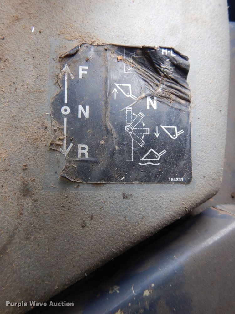 image for item KE9293 2008 Gehl 7810E  skid steer loader