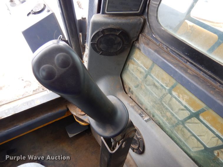 image for item KE9293 2008 Gehl 7810E  skid steer loader