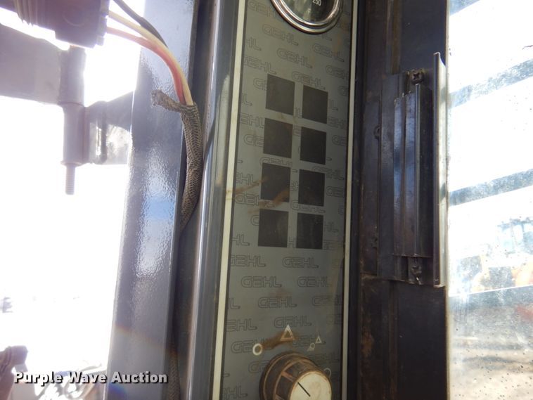 image for item KE9293 2008 Gehl 7810E  skid steer loader