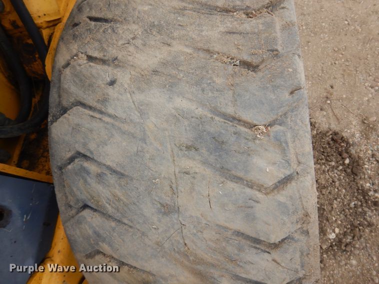 image for item KE9293 2008 Gehl 7810E  skid steer loader