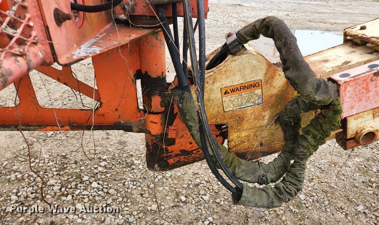 image for item KE9742 1991 JLG 60  boom lift