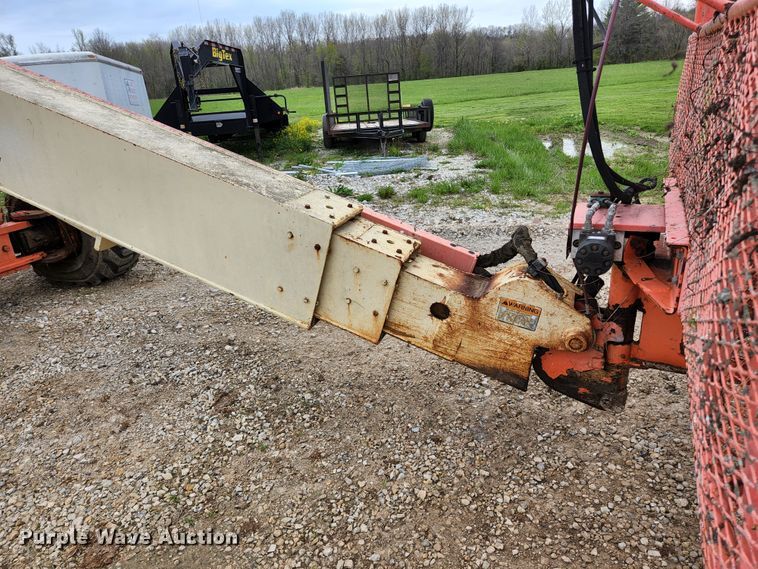 image for item KE9742 1991 JLG 60  boom lift