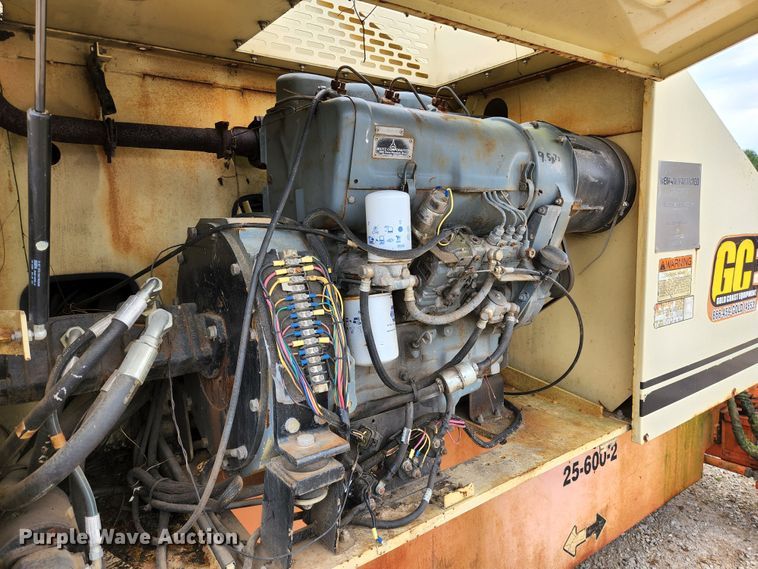 image for item KE9742 1991 JLG 60  boom lift