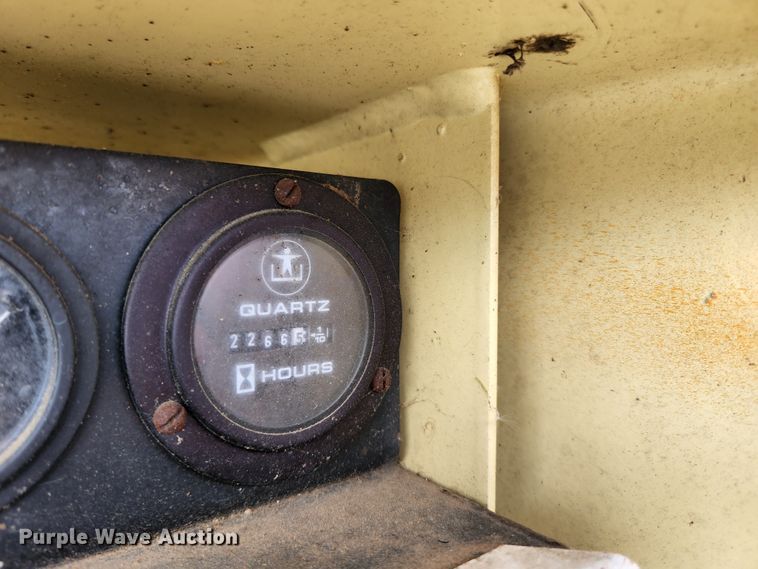 image for item KE9742 1991 JLG 60  boom lift