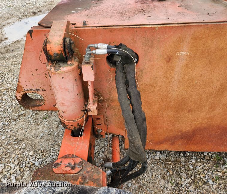 image for item KE9742 1991 JLG 60  boom lift