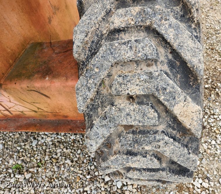 image for item KE9742 1991 JLG 60  boom lift