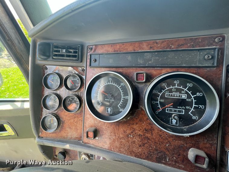 image for item KG9773 2007 Kenworth T300  dump truck