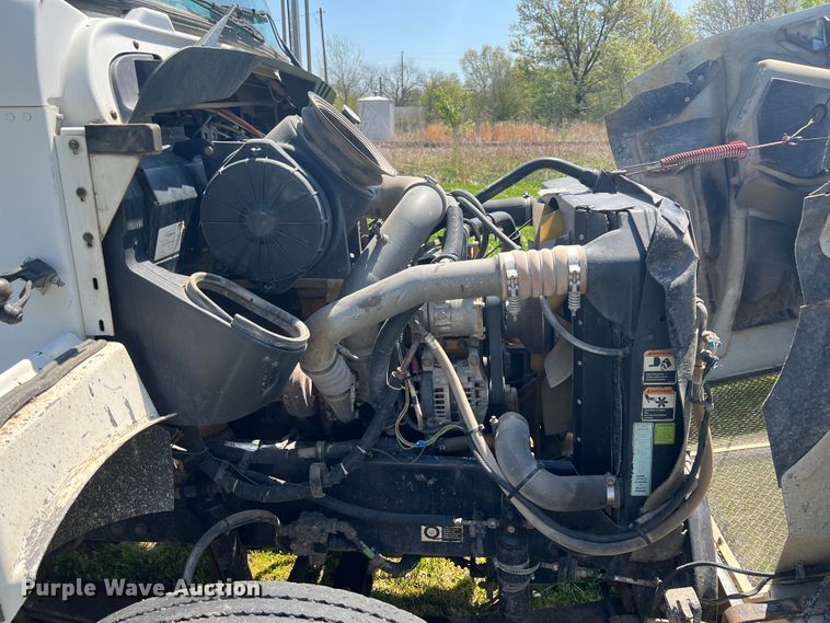 image for item KG9773 2007 Kenworth T300  dump truck