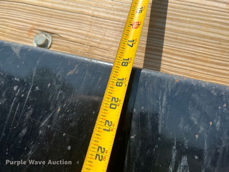 image for item KG9774 2014 Western Star 4700SF  dump truck