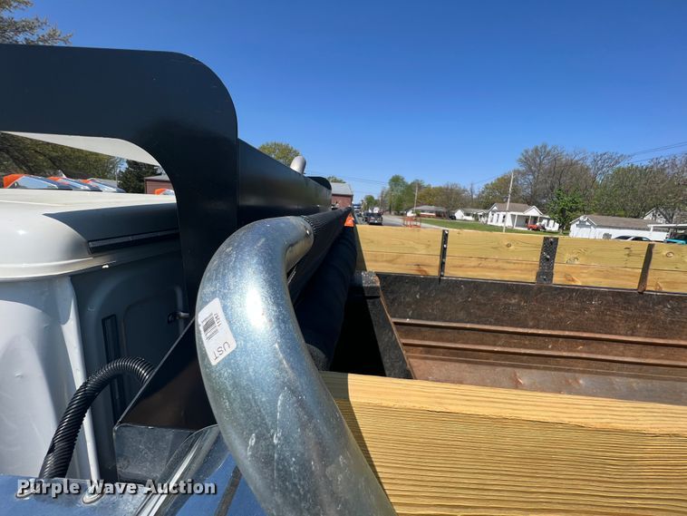 image for item KG9774 2014 Western Star 4700SF  dump truck