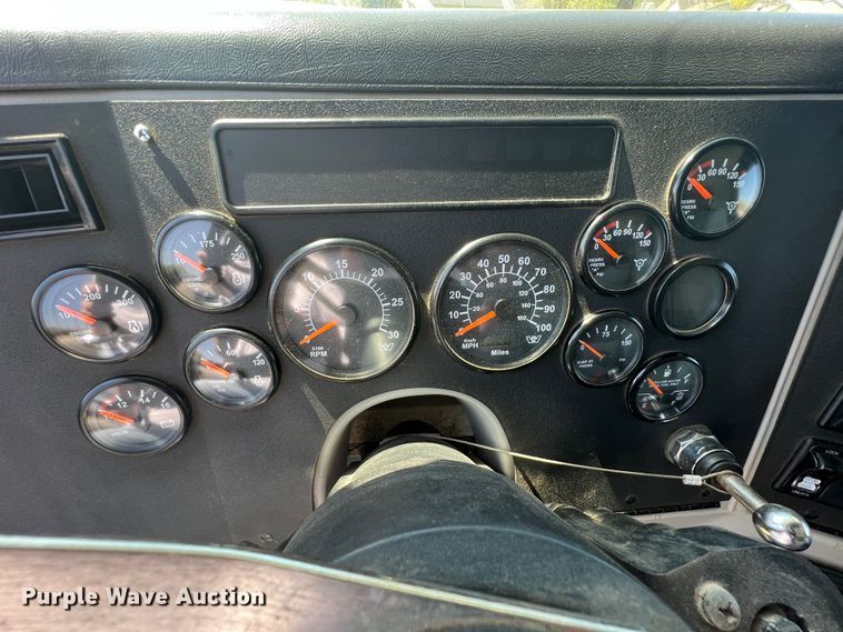 image for item KG9774 2014 Western Star 4700SF  dump truck