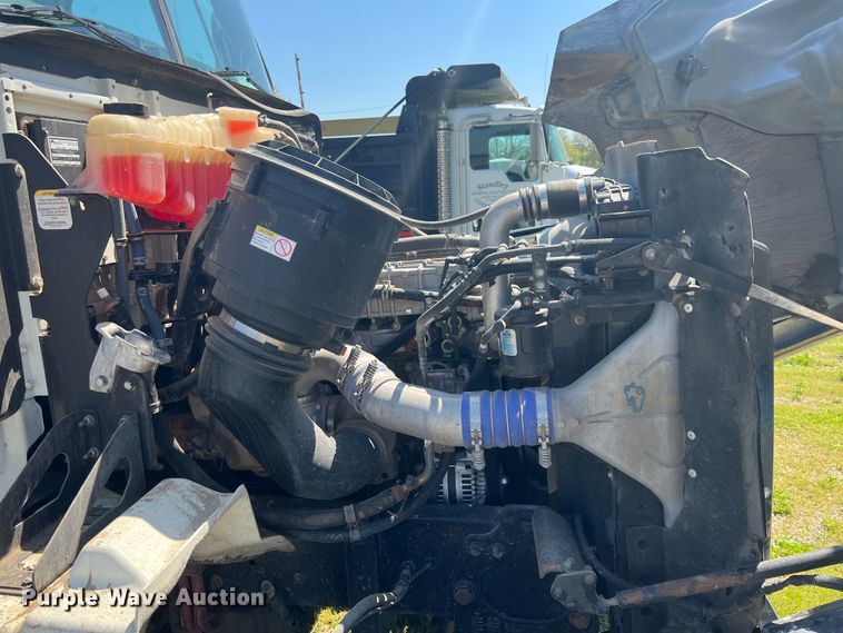 image for item KG9774 2014 Western Star 4700SF  dump truck