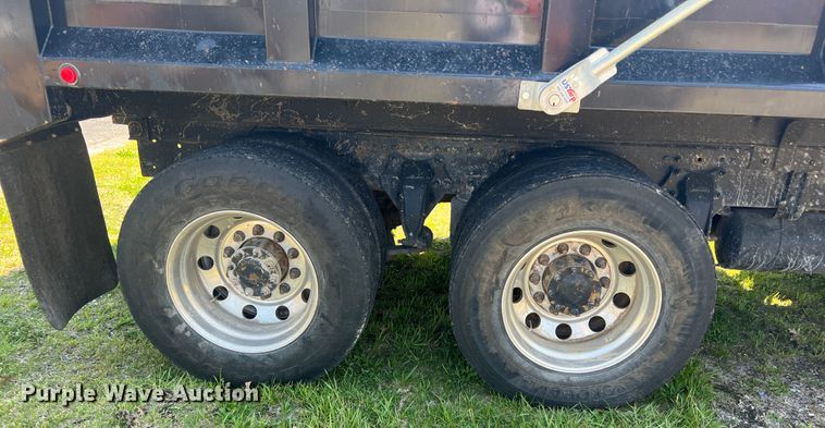 image for item KG9774 2014 Western Star 4700SF  dump truck