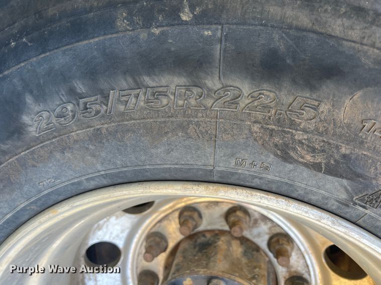 image for item KG9774 2014 Western Star 4700SF  dump truck