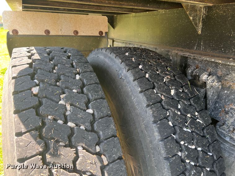 image for item KG9774 2014 Western Star 4700SF  dump truck