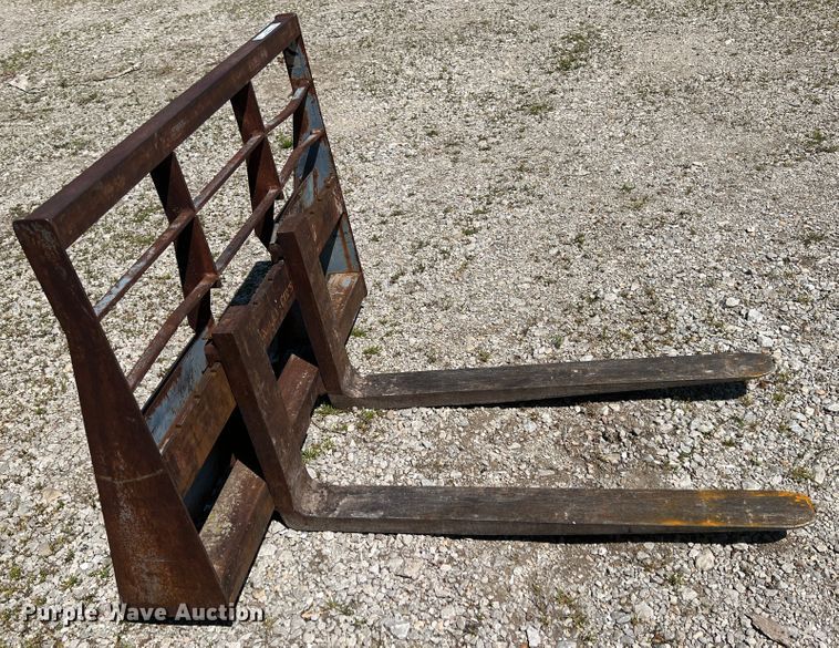 image for item KG9775 42" L skid steer forks