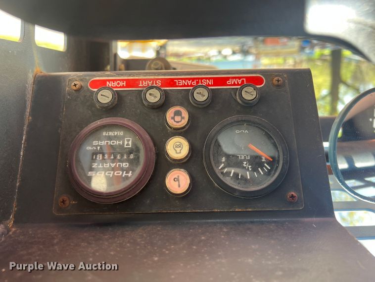 image for item KG9776 2004 Daewoo 450 Plus  skid steer loader