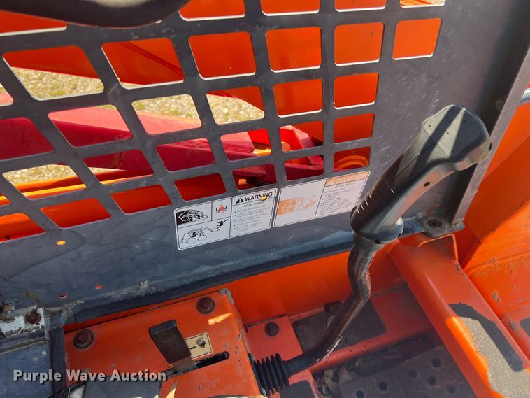 image for item KG9776 2004 Daewoo 450 Plus  skid steer loader