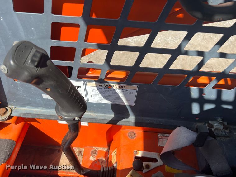 image for item KG9776 2004 Daewoo 450 Plus  skid steer loader