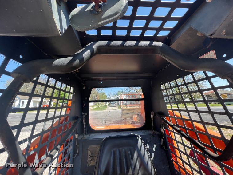 image for item KG9776 2004 Daewoo 450 Plus  skid steer loader