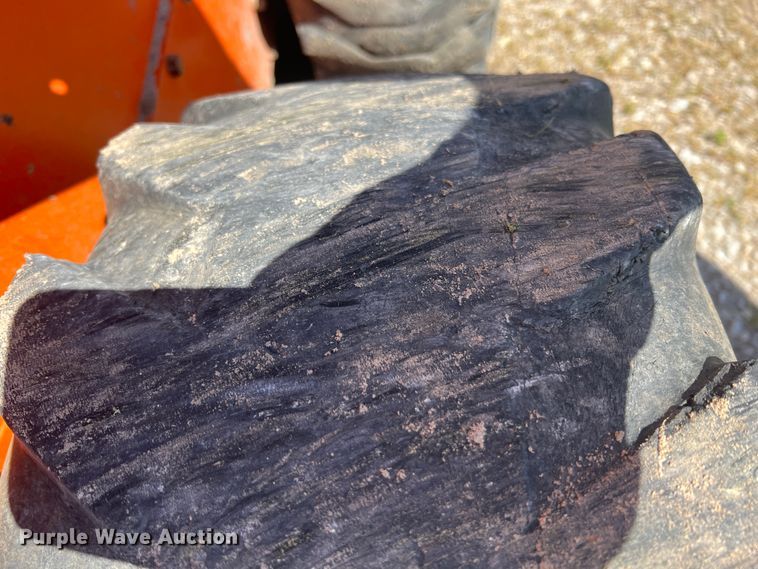 image for item KG9776 2004 Daewoo 450 Plus  skid steer loader