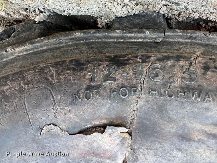 image for item KG9776 2004 Daewoo 450 Plus  skid steer loader