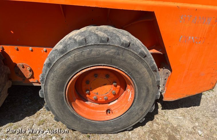 image for item KG9776 2004 Daewoo 450 Plus  skid steer loader