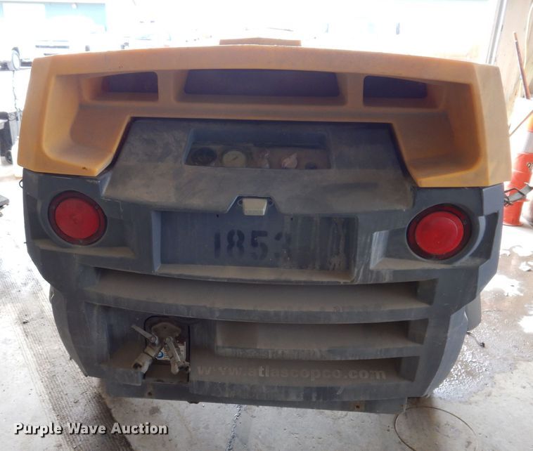 image for item KN9957 2007 Atlas Copco XAS 185  air compressor