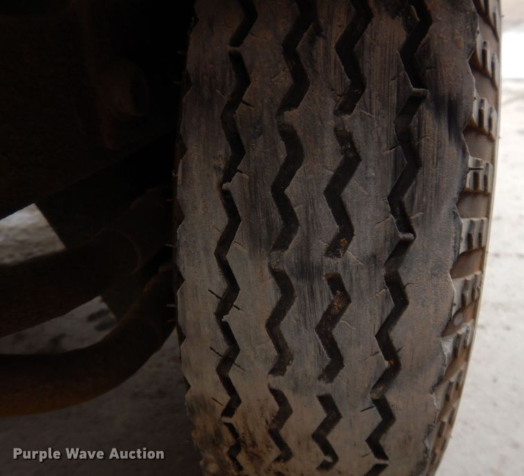 image for item KN9961 Graco Line Driver  paint striper