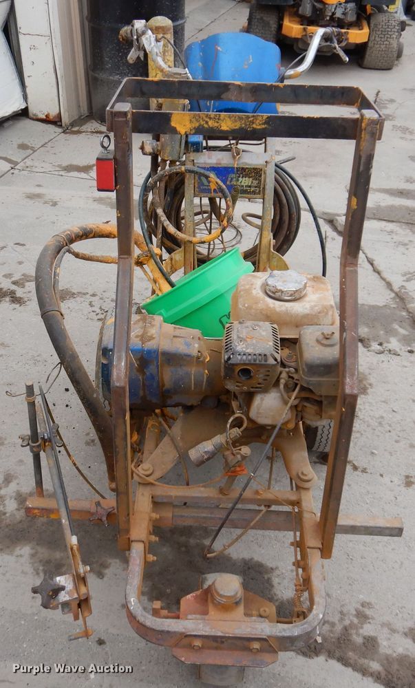 image for item KN9963 Graco Line Lazer IV  paint striper