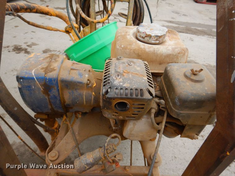 image for item KN9963 Graco Line Lazer IV  paint striper