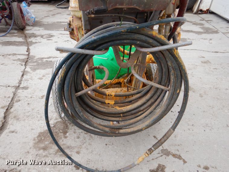 image for item KN9963 Graco Line Lazer IV  paint striper