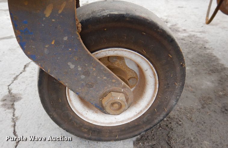 image for item KN9963 Graco Line Lazer IV  paint striper