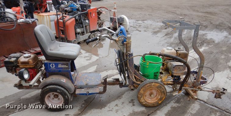 image for item KN9964 Graco Line Driver HD  paint striper