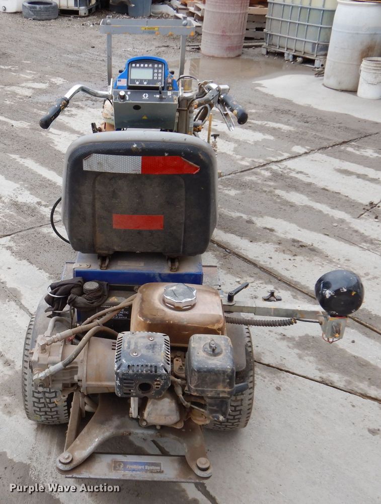 image for item KN9964 Graco Line Driver HD  paint striper